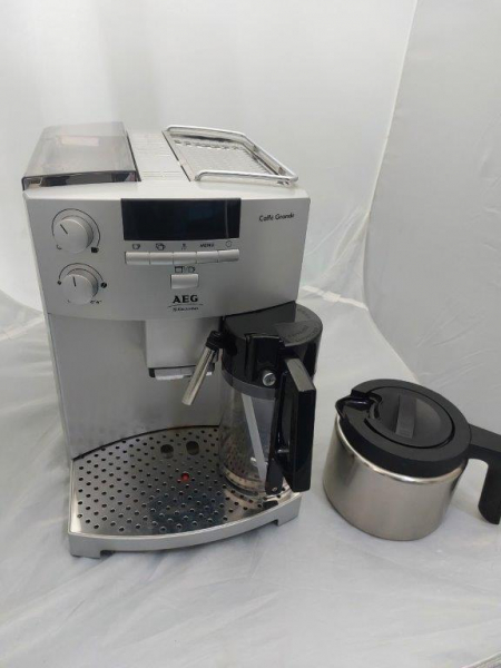AEG 6600 Cafe Grande /Thermoskanne / Milchkanne